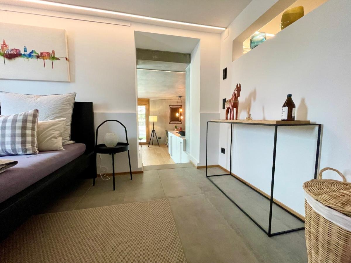 Tolle Ferienwohnung Le Gira Mit Eigenem Garten Konstanz Bagian luar foto