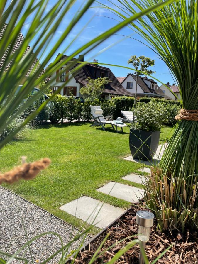 Tolle Ferienwohnung Le Gira Mit Eigenem Garten Konstanz Bagian luar foto